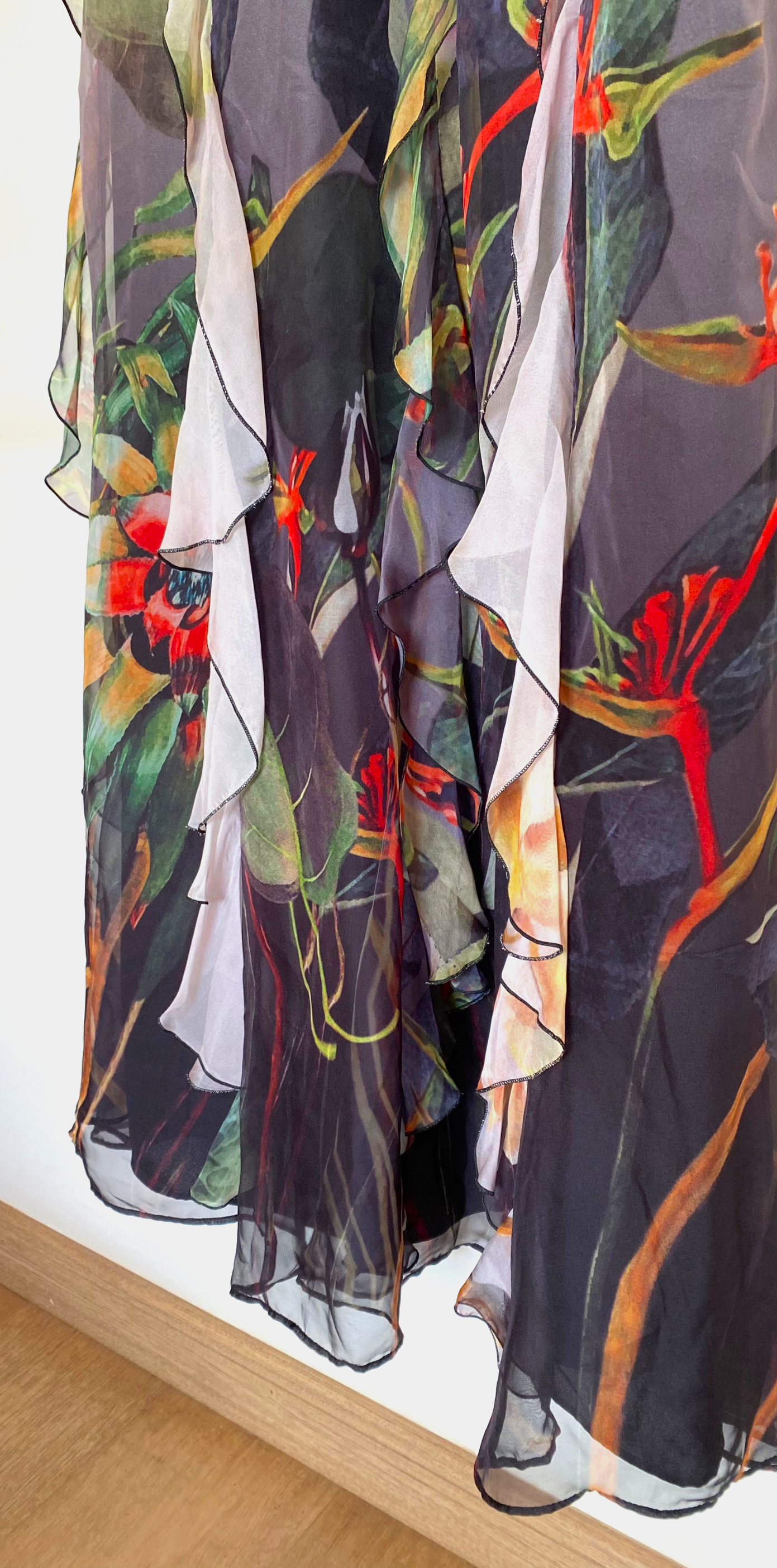 Vestido Longo Floral com Babados