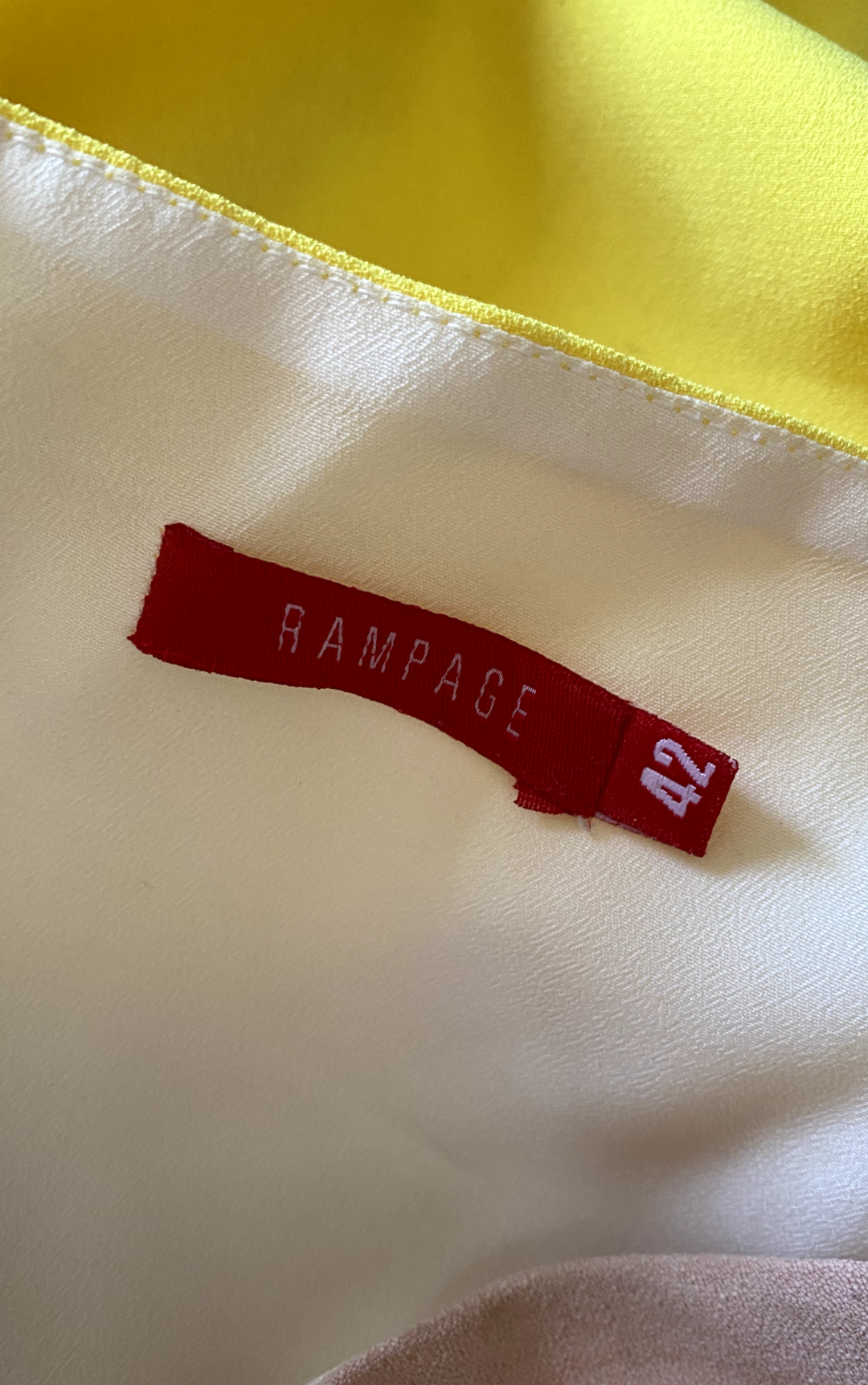 Vestido amarelo curtinho