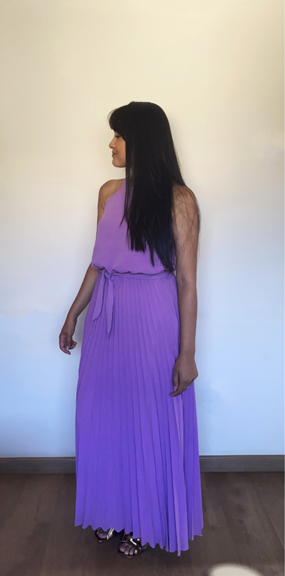 Vestido longo lavanda com saia plisada