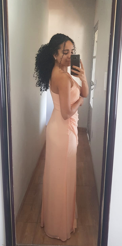Vestido longo de um ombro só pêssego
