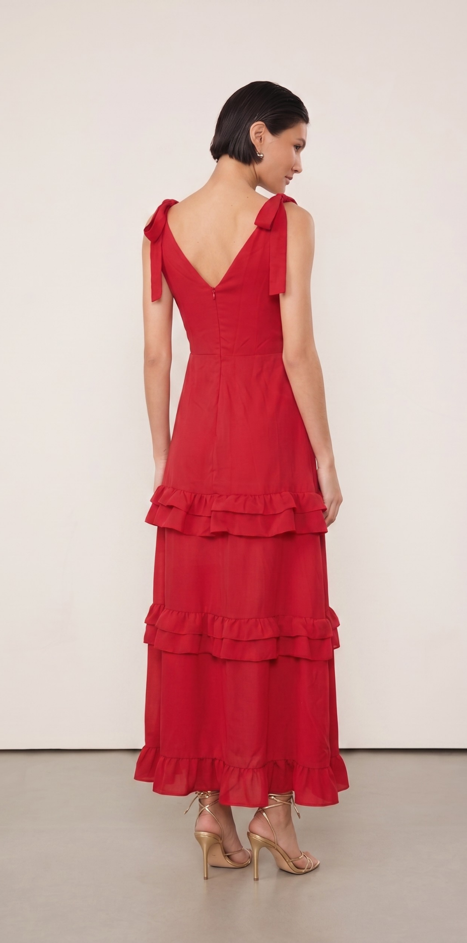 Vestido Vermelho Comprido em Camadas
