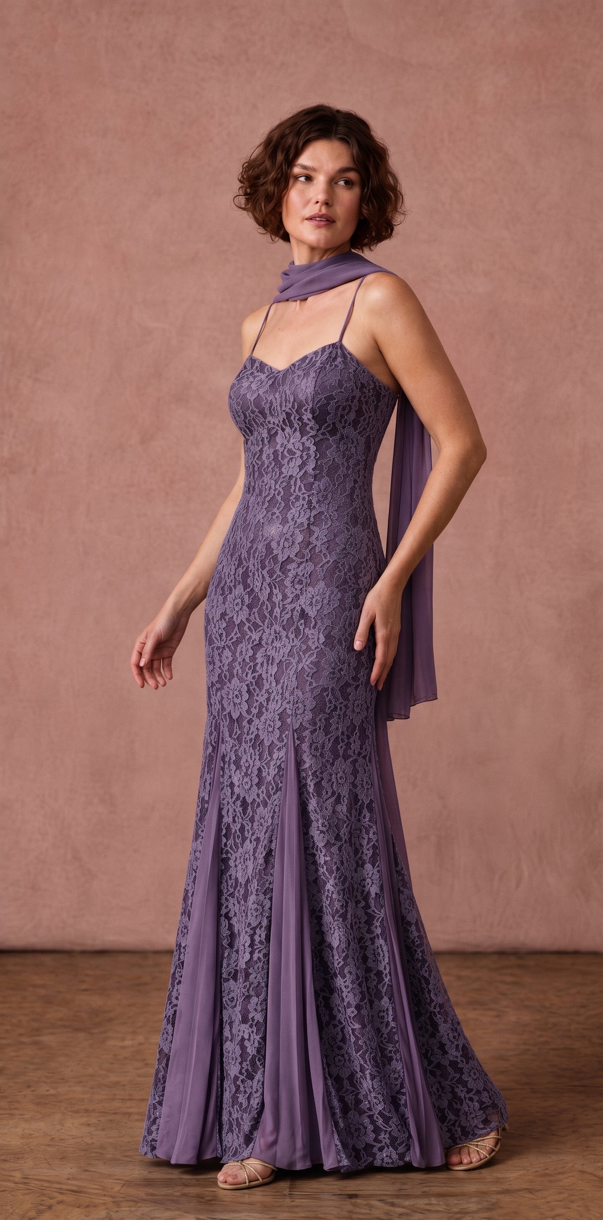 Vestido longo roxo de renda com neck scarf