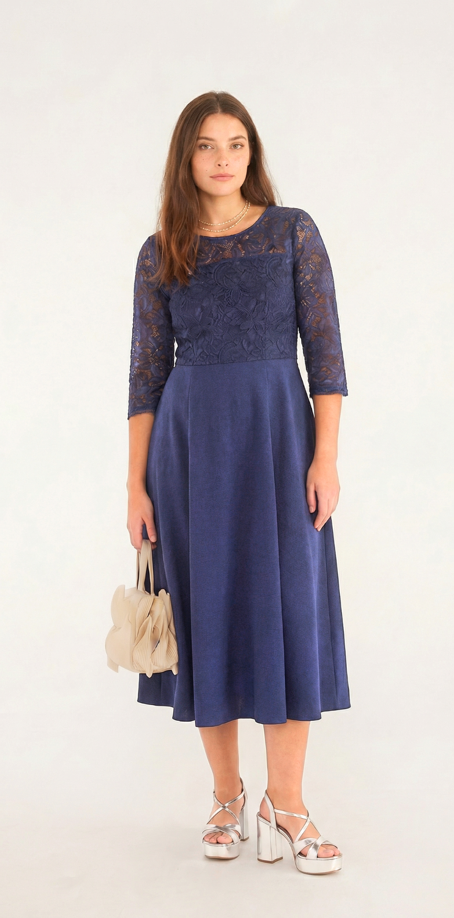 Vestido Tiffany Midi Rodado com renda
