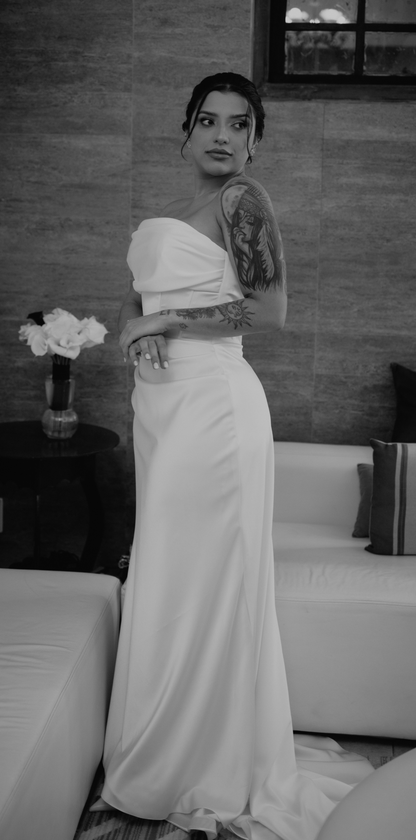 Vestido de Noiva – Zibeline com Capa Exclusiva (Usado uma vez)